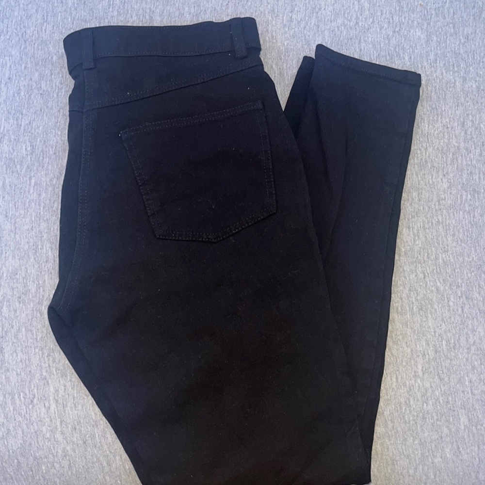Black skinny jeans size 6